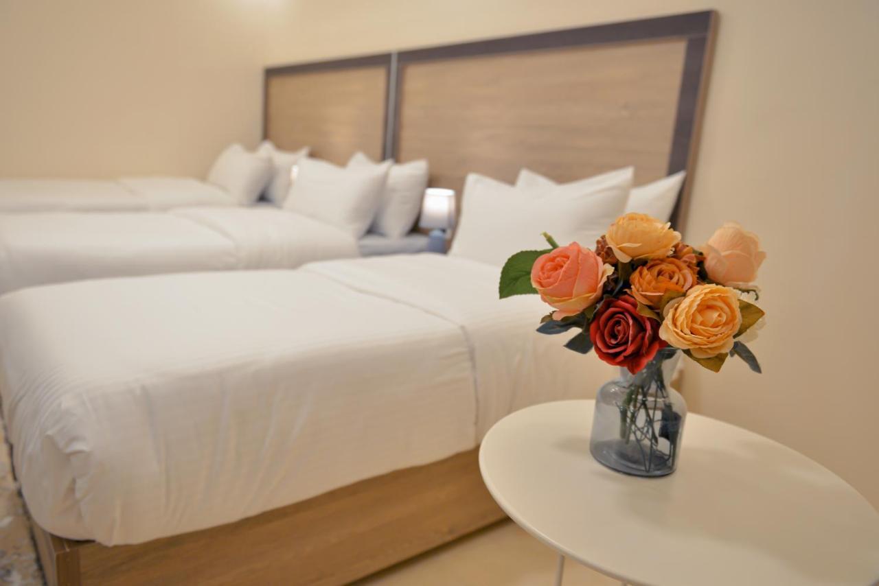 Beit Alshabaan Inn Вади Муса Екстериор снимка