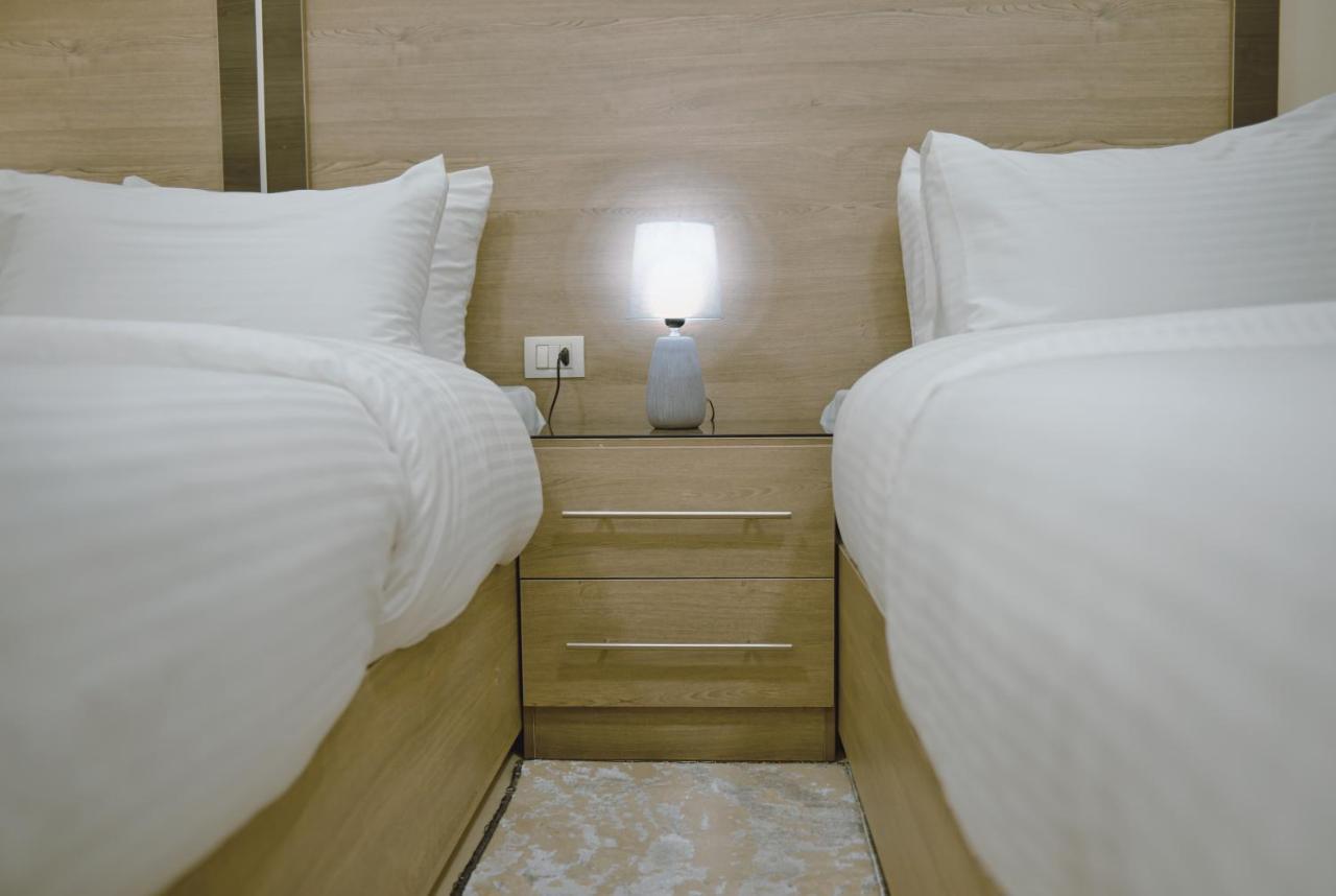 Beit Alshabaan Inn Вади Муса Екстериор снимка