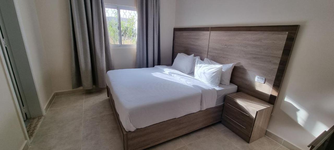 Beit Alshabaan Inn Вади Муса Екстериор снимка