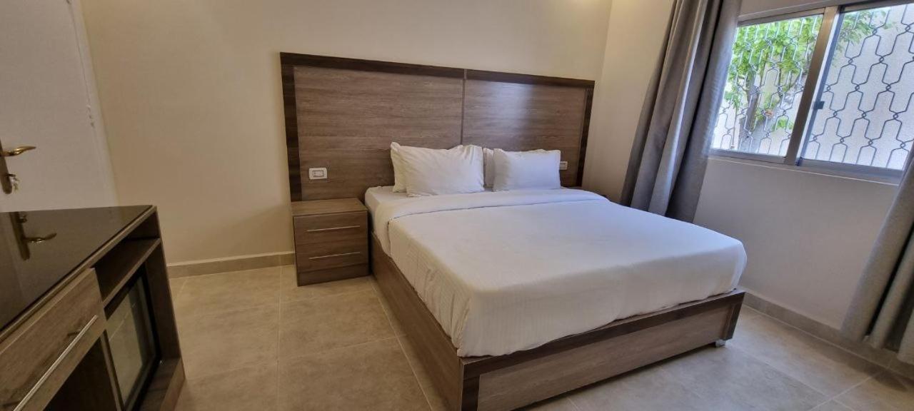 Beit Alshabaan Inn Вади Муса Екстериор снимка