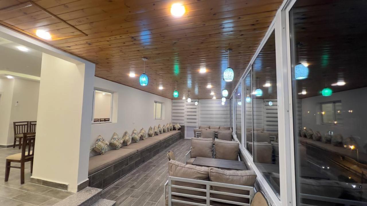 Beit Alshabaan Inn Вади Муса Екстериор снимка
